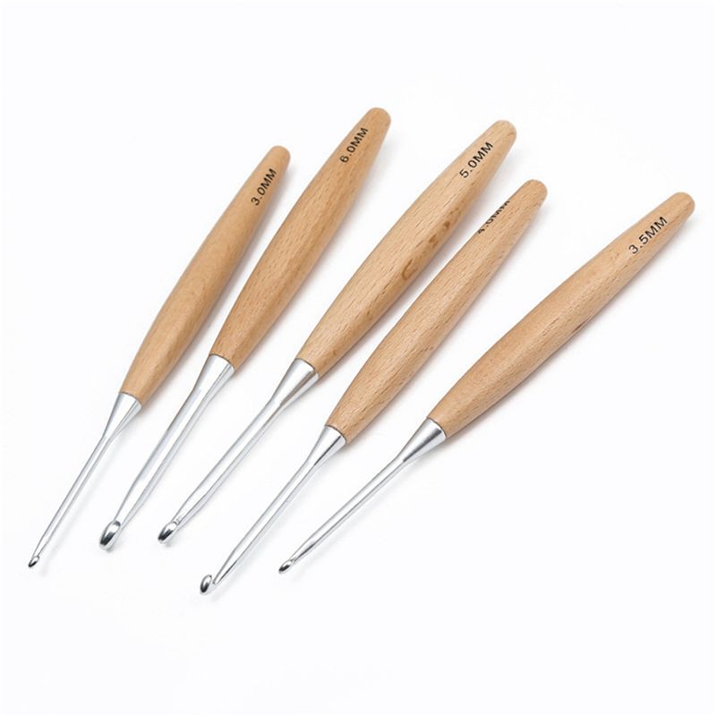 M12K 木製かぎ針 40本セット、3.0mm～6.5mm、 - Wooden Crochet Hooks Ergonomic Handle のレビューと価格