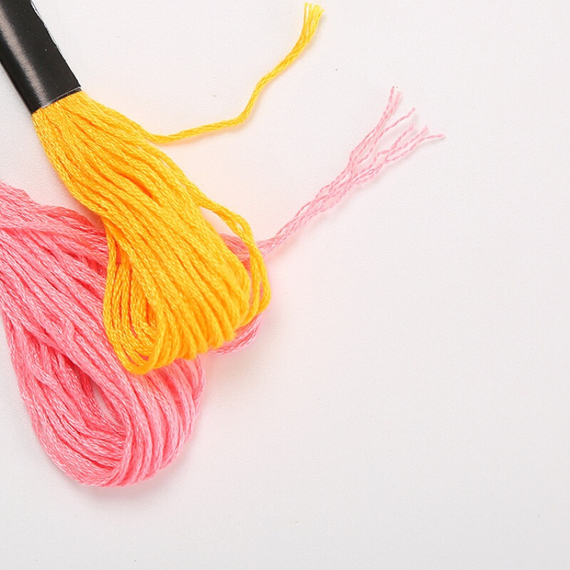 50本入り ランダムカラー 刺繍糸 DIY シルクライン ブ - Cotton Embroidery Thread Skeins のレビューと価格