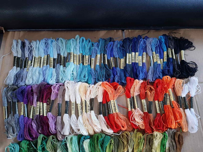 50本入り ランダムカラー 刺繍糸 DIY シルクライン ブ - Cotton Embroidery Thread Skeins のレビューと価格